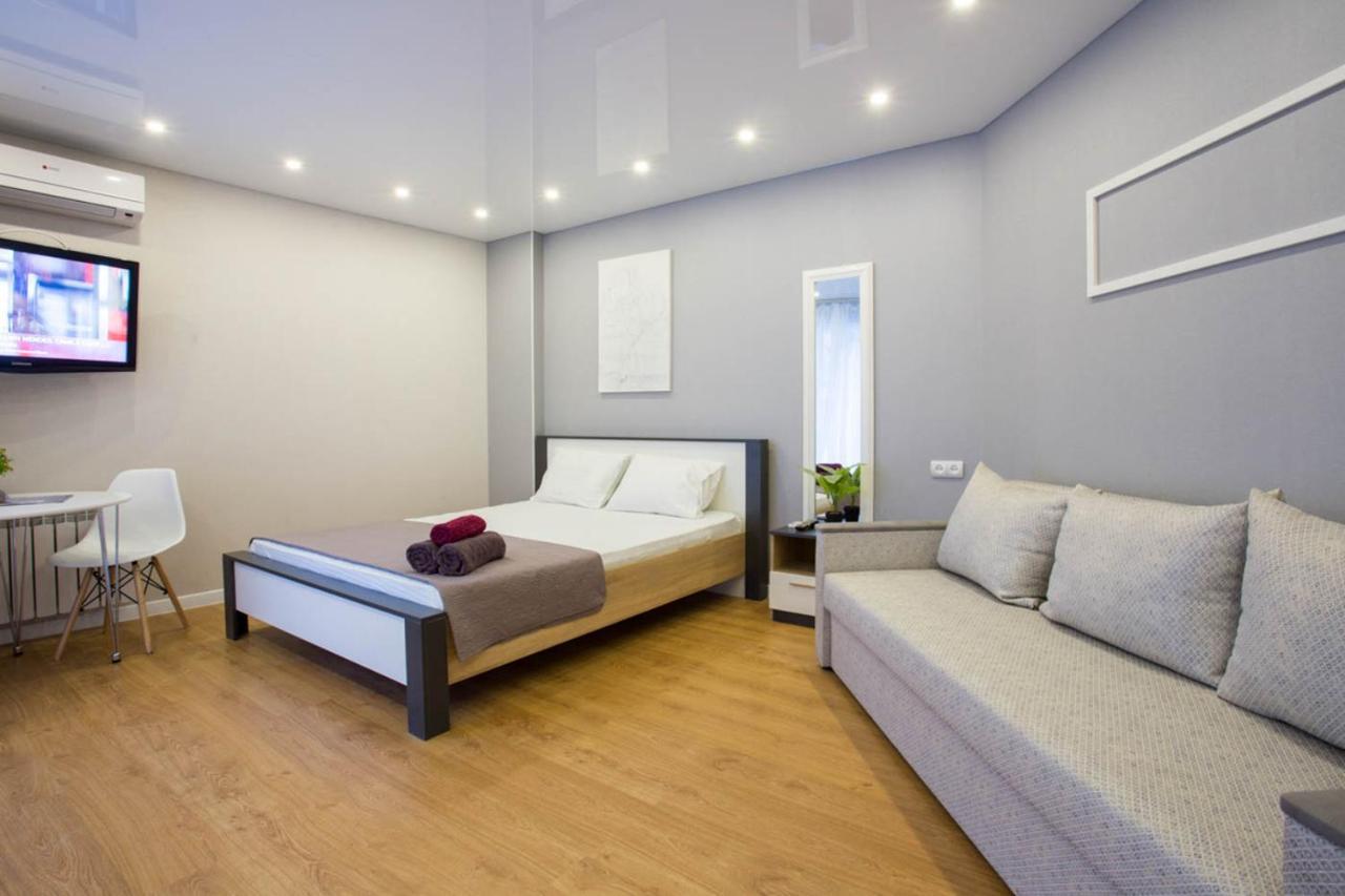 New Studio In The City Center - Mykoly Khvylovoho Str 5-2 Kharkiv Exterior photo